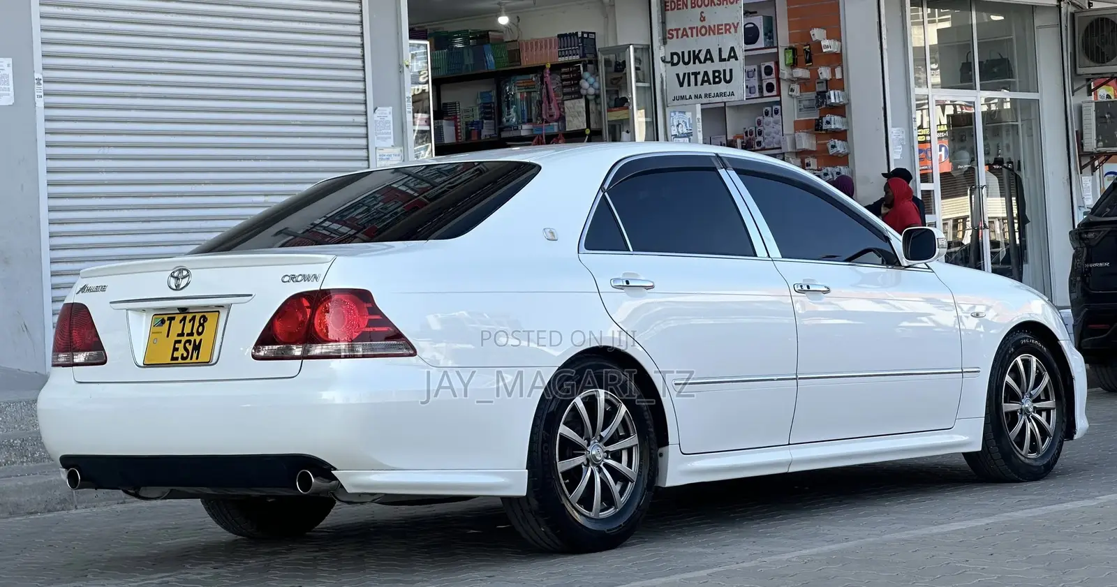 Toyota Crown 2006 White