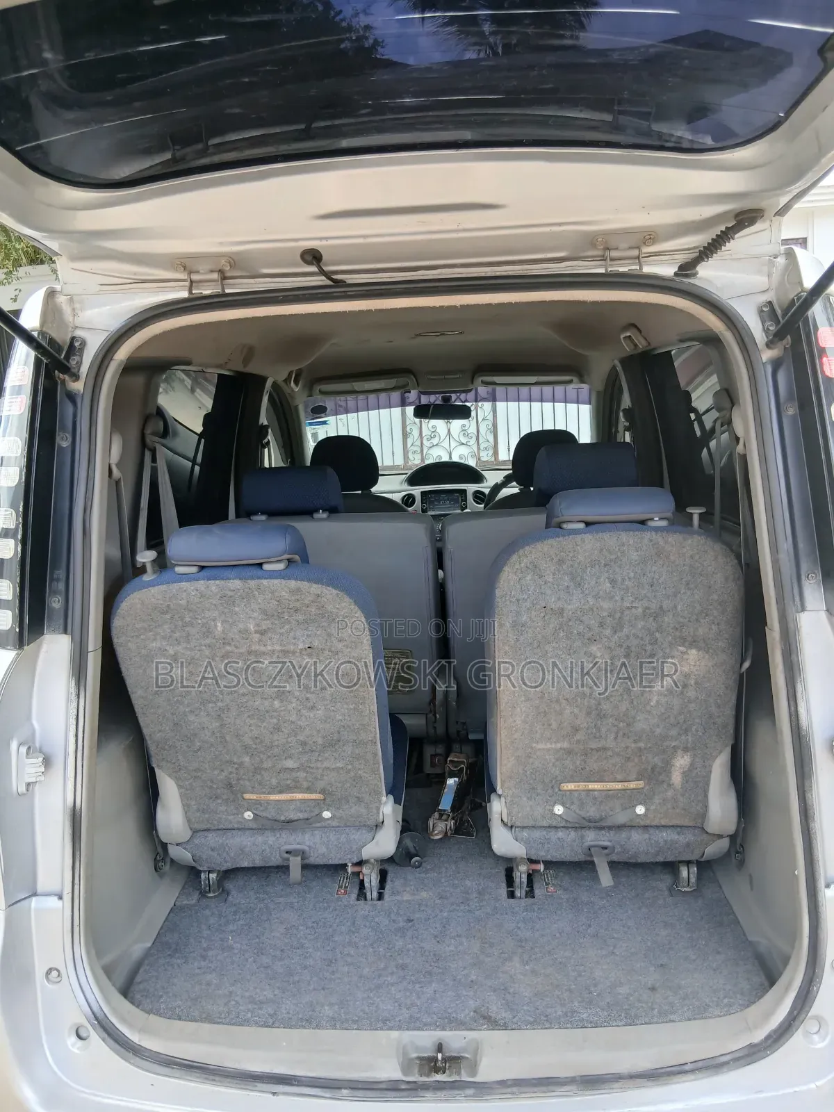 Toyota Sienta 1.5 AWD 2005 Silver