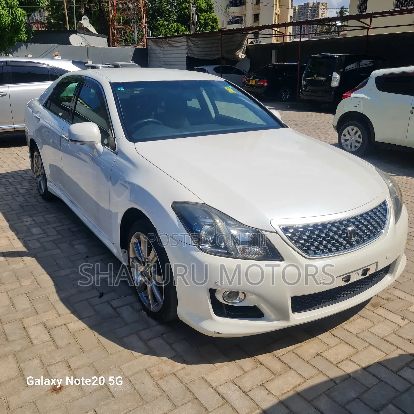Toyota Crown 2009 White