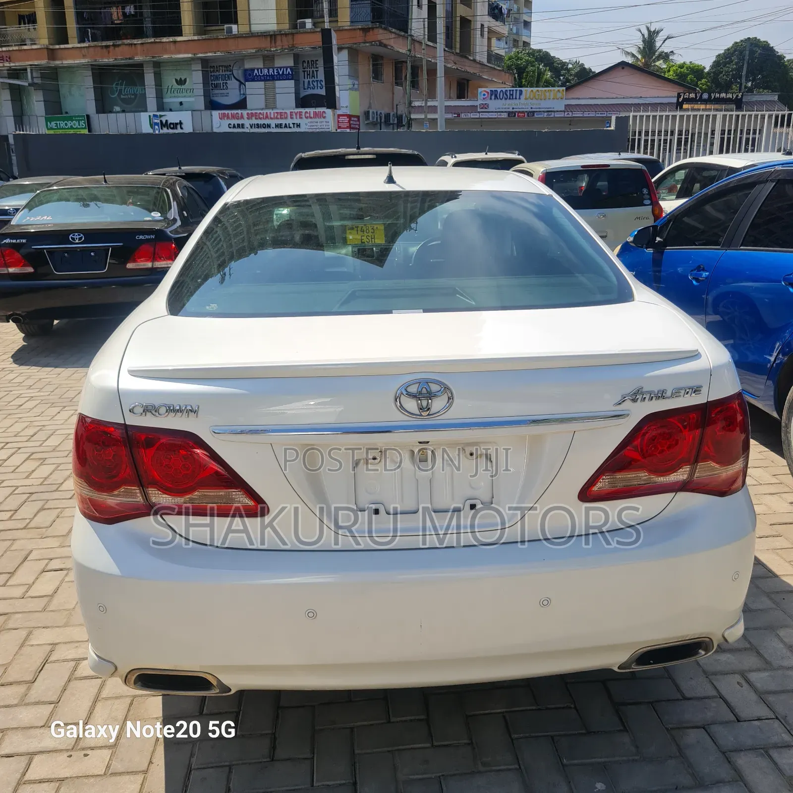 Toyota Crown 2009 White