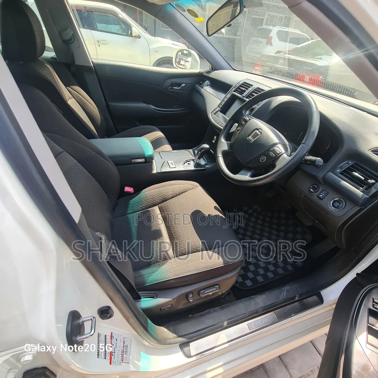 Toyota Crown 2009 White