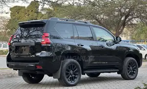 Toyota Land Cruiser Prado 2023 Black