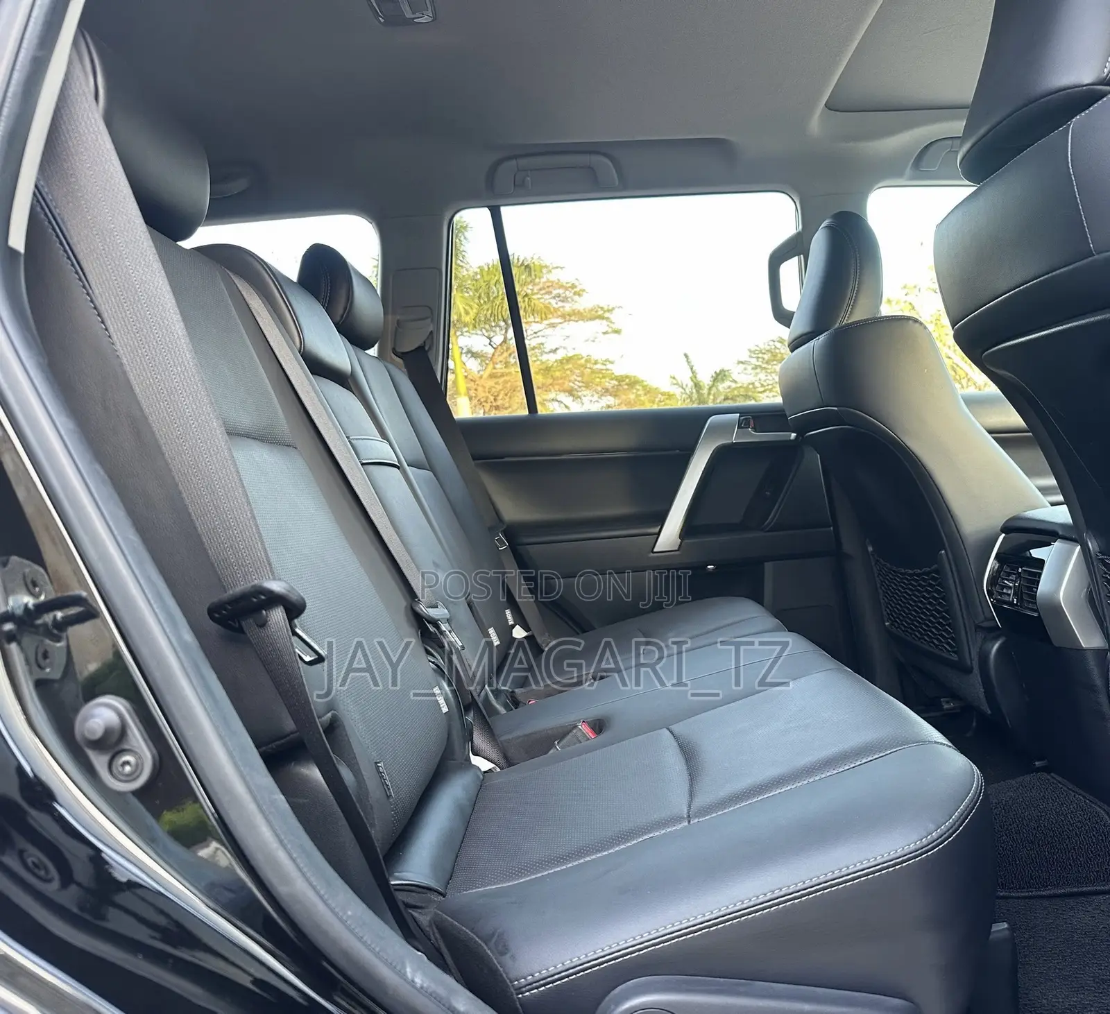 Toyota Land Cruiser Prado 2023 Black