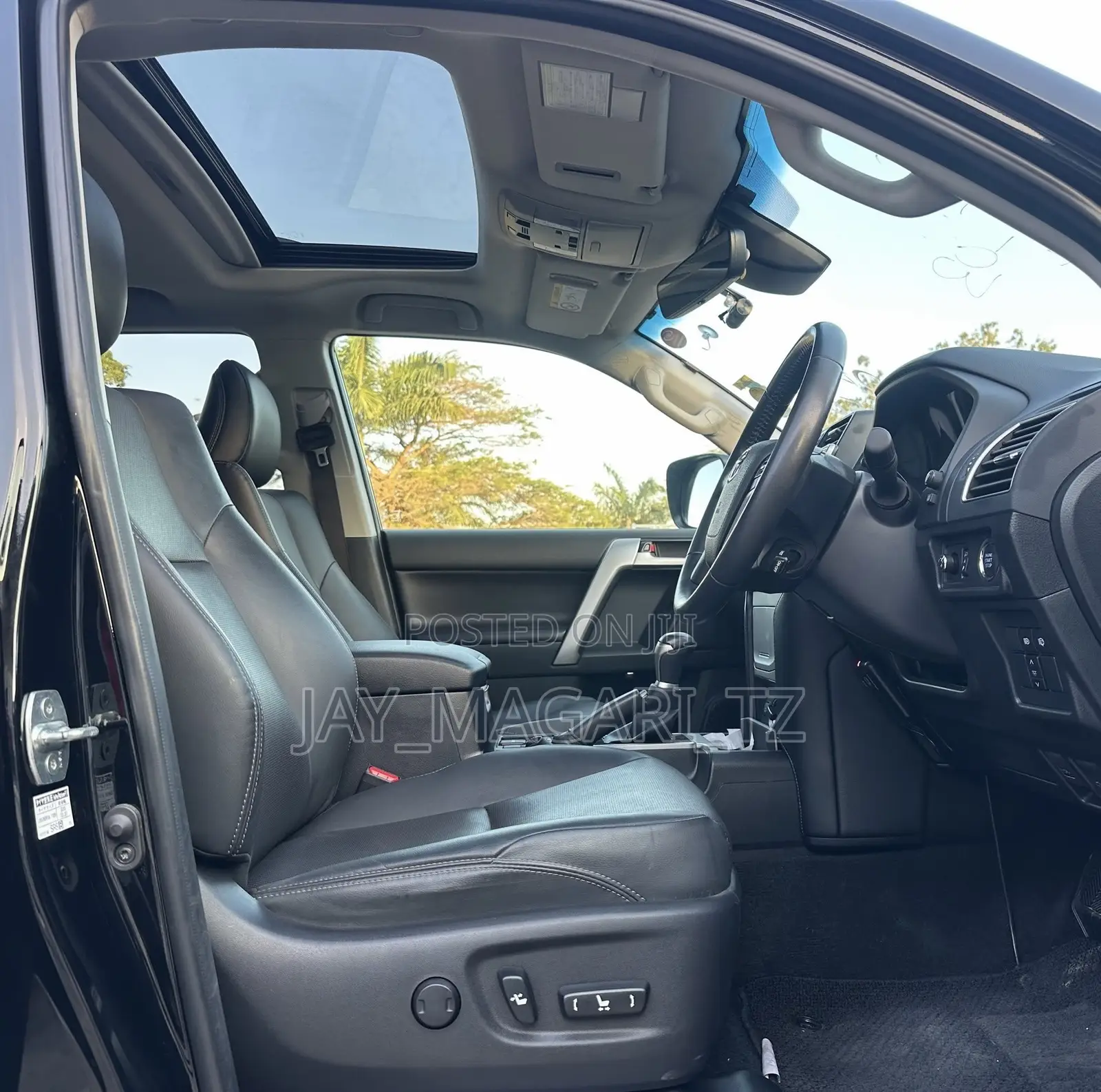 Toyota Land Cruiser Prado 2023 Black