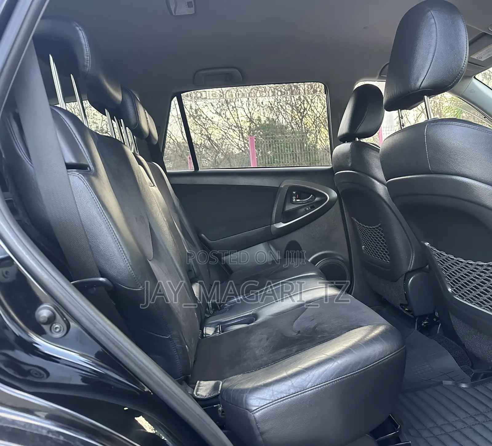 Toyota Vanguard 2011 Black