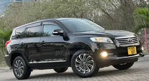 Toyota Vanguard 2011 Black