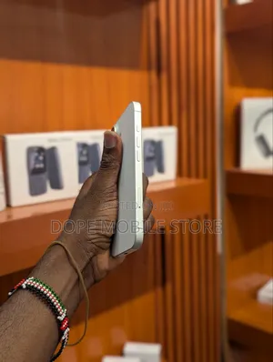 Apple iPhone 16 128 GB White