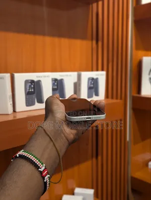 Apple iPhone 16 128 GB White