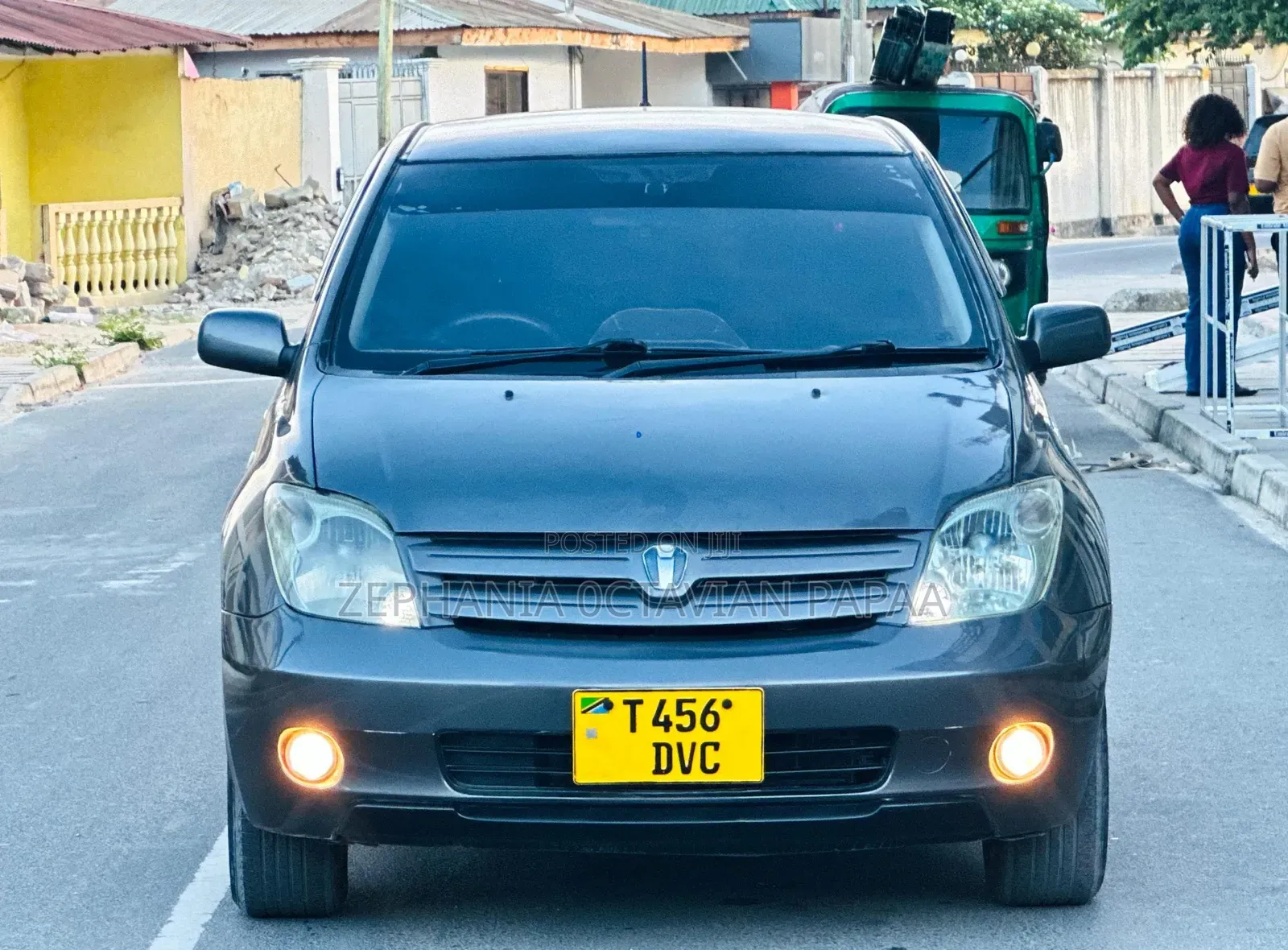 Toyota IST 2005 Gray