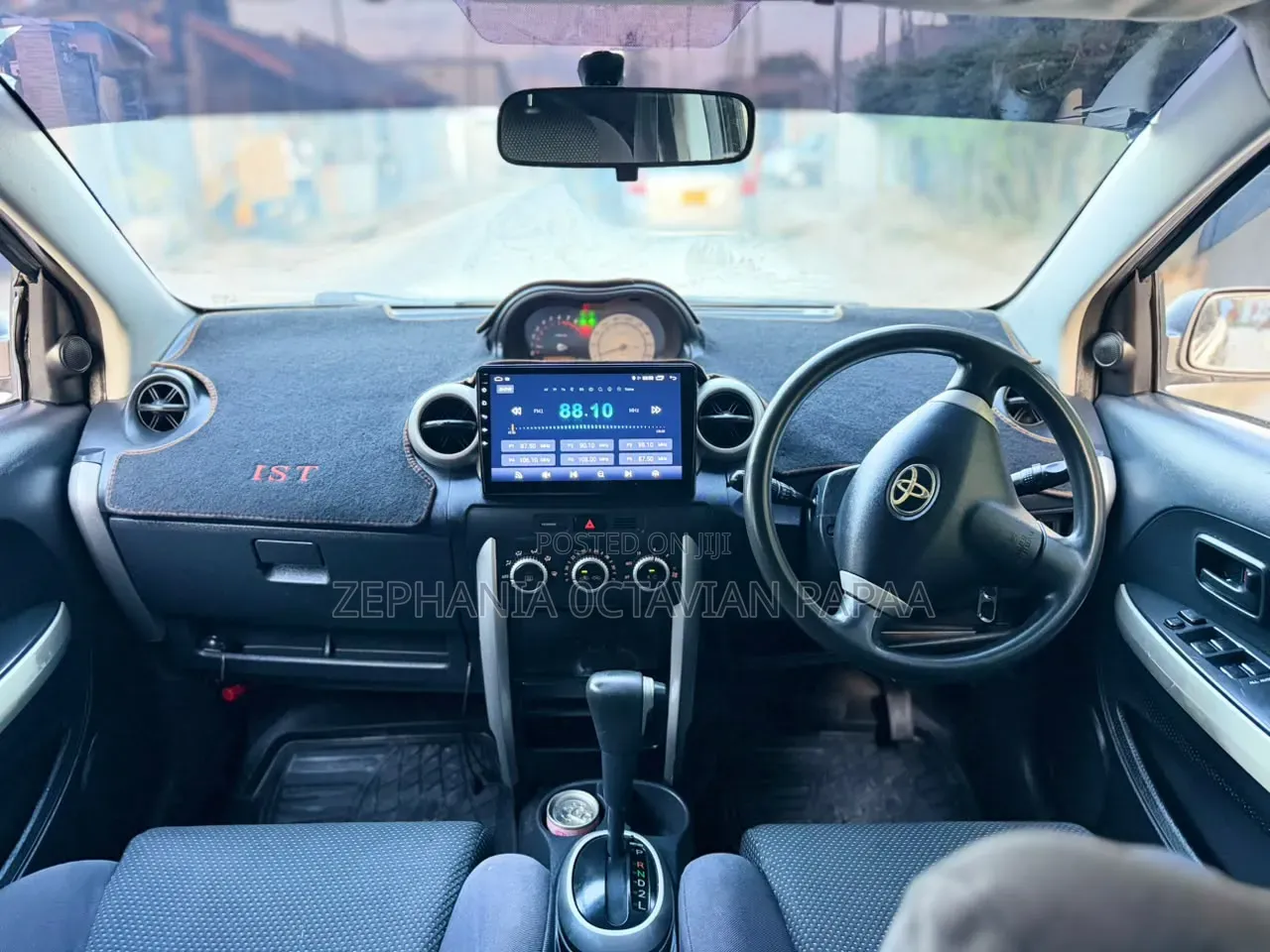 Toyota IST 2005 Gray
