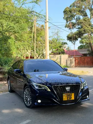 Toyota Crown 2019 Blue