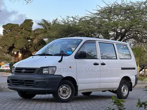 Toyota LiteAce Noah 2001 White
