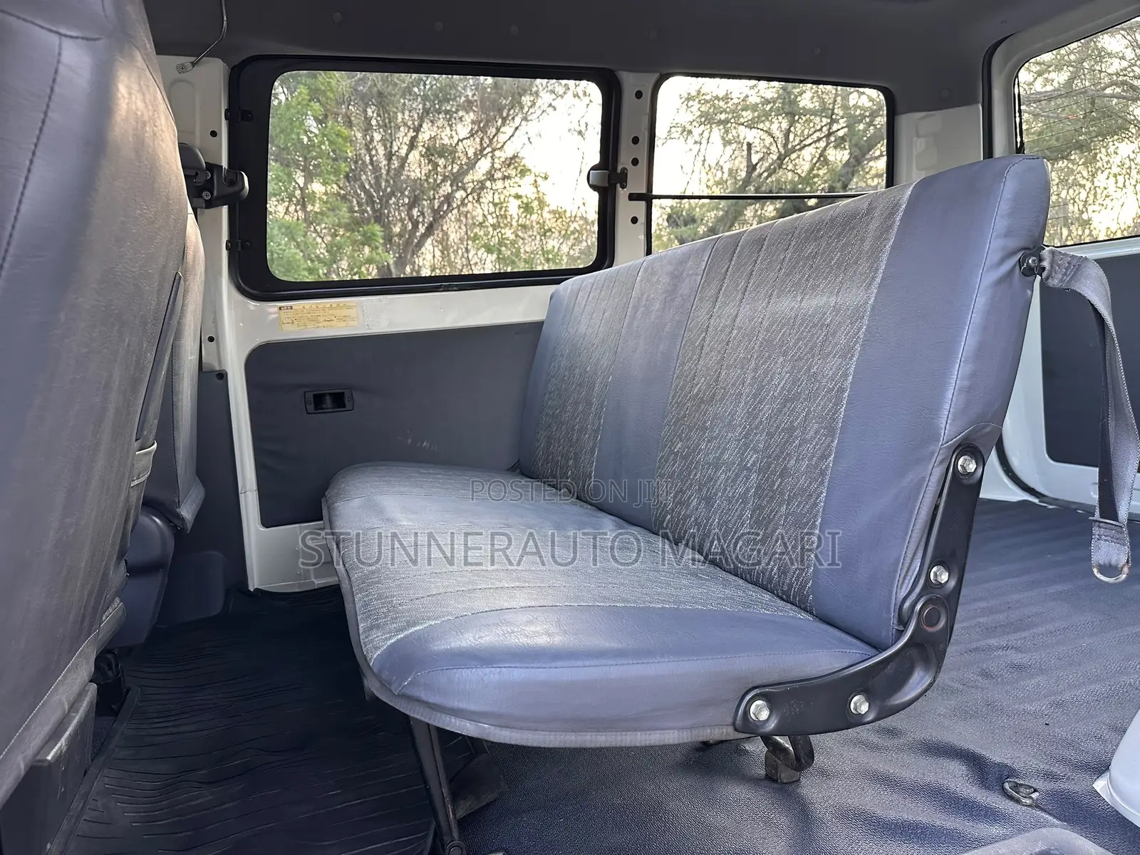 Toyota LiteAce Noah 2001 White