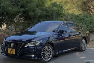 Toyota Crown 2019 Blue