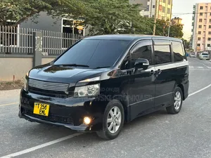 Toyota Noah 2.0 143hp AWD (7 Seater) 2010 Black