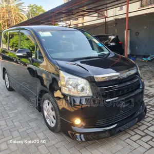 Toyota Noah 2009 Black