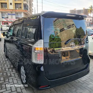 Toyota Noah 2009 Black