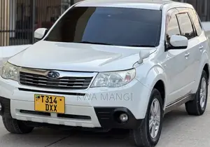 Subaru Forester 2009 White