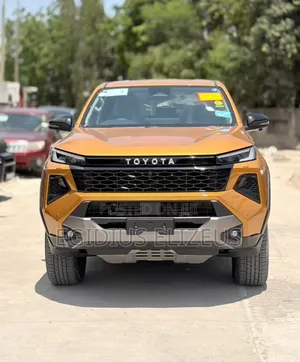 New Toyota Hilux 2026 Orange