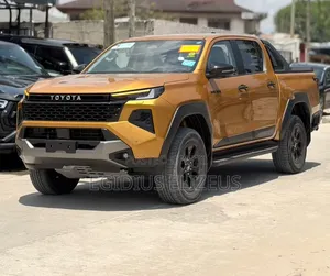New Toyota Hilux 2026 Orange