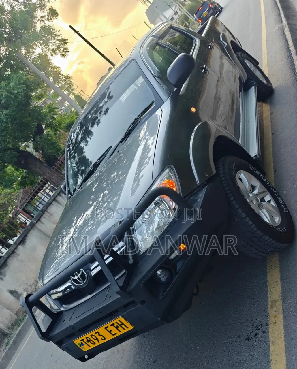 Toyota Hilux 2.5 D-4D SRX 2011 Silver