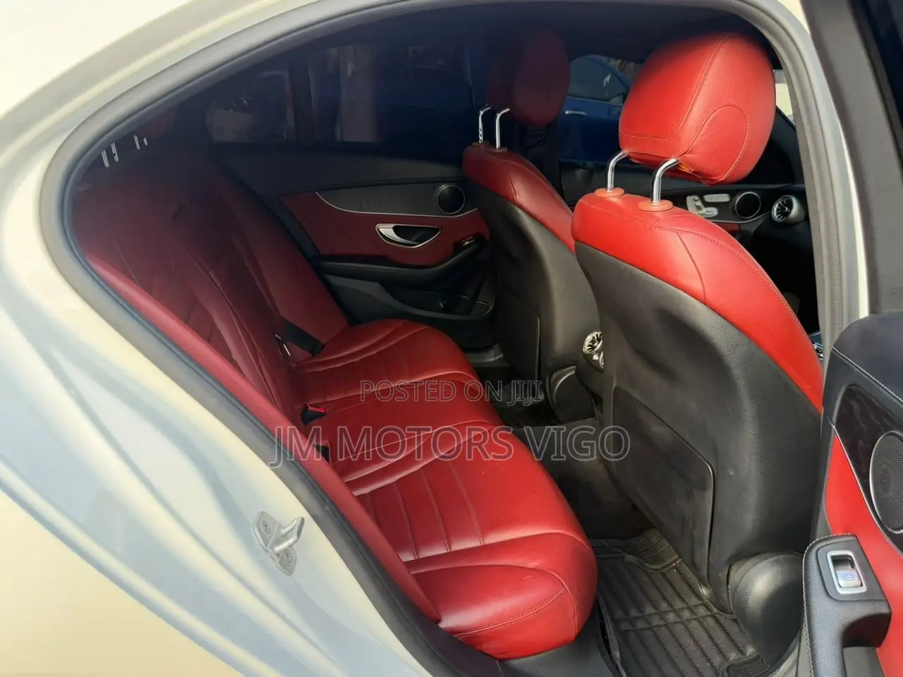 Mercedes-Benz C200 2014 Pearl