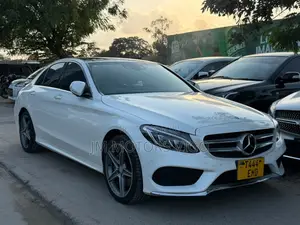 Mercedes-Benz C200 2014 Pearl