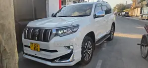 Toyota Land Cruiser Prado 2.8 2023 White