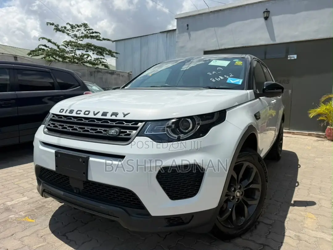 Land Rover Discovery 2019 White