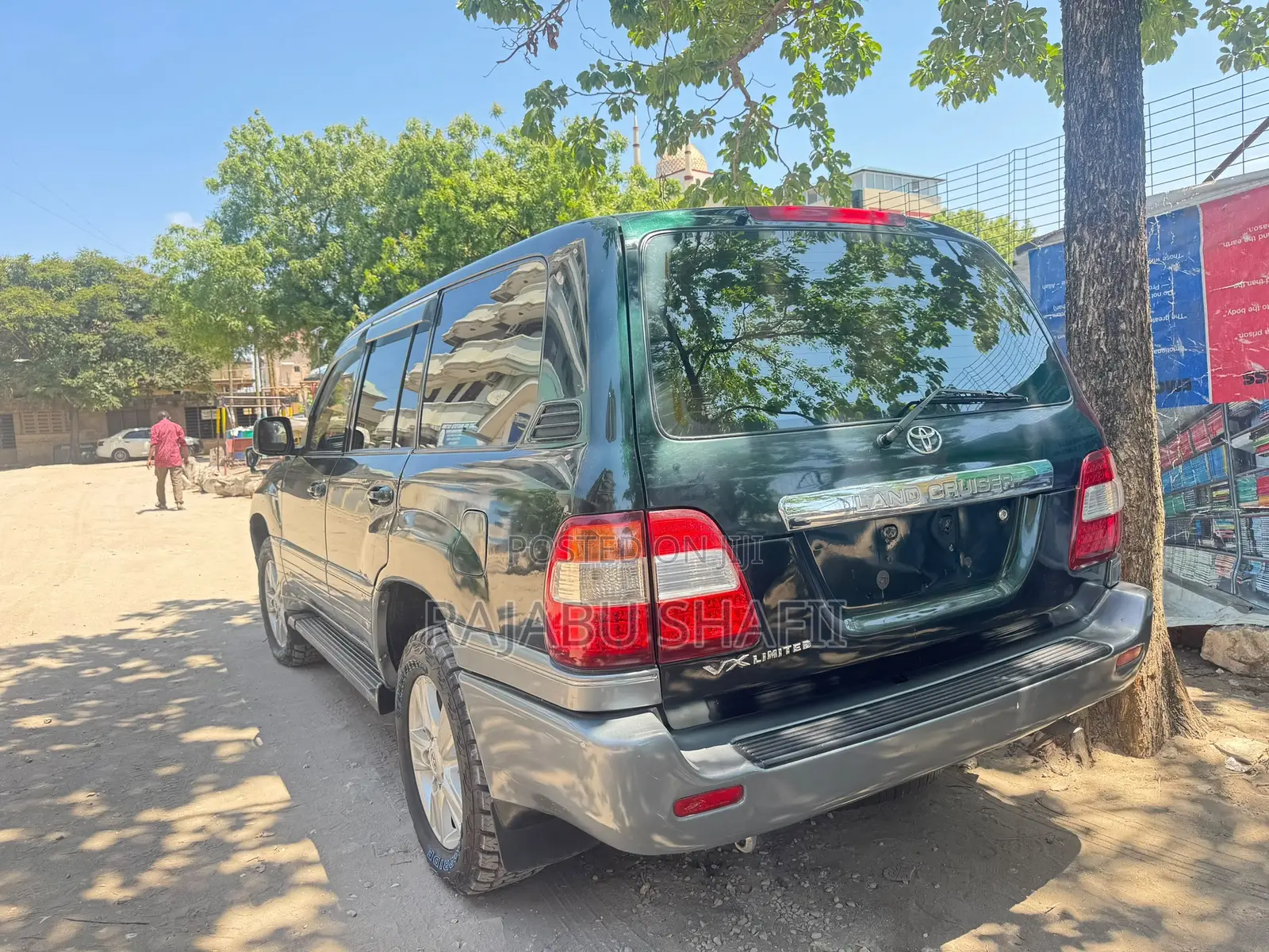 Toyota Land Cruiser HDJ 100 2003 Green