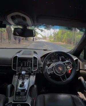 Porsche Cayenne 2017 White