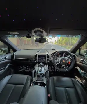 Porsche Cayenne 2017 White