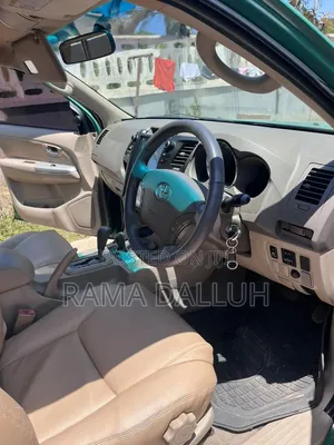 Toyota Fortuner 2008 Green