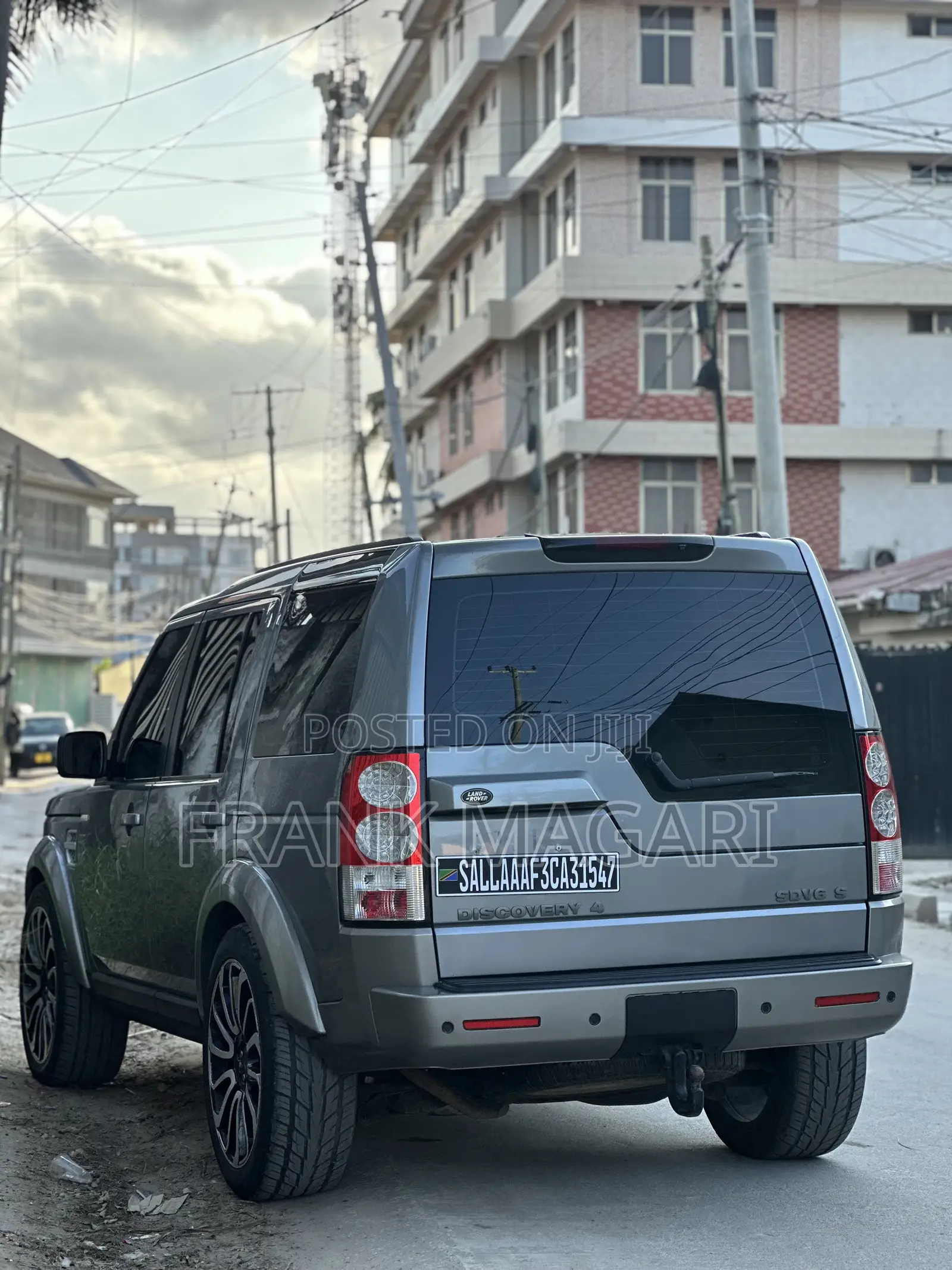 Land Rover Discovery 2012 Gray