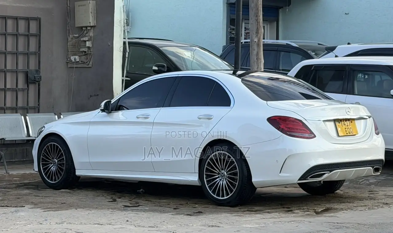 Mercedes-Benz C-Class 2016 White