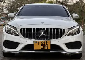 Mercedes-Benz C-Class 2014 White