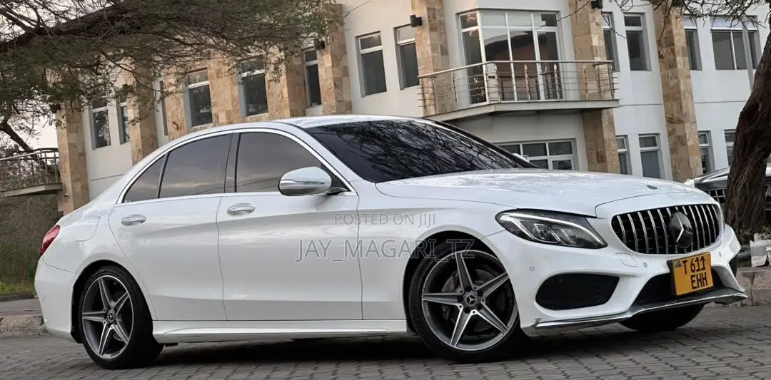 Mercedes-Benz C-Class 2014 White