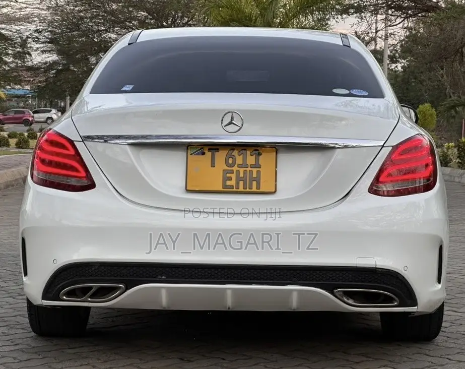 Mercedes-Benz C-Class 2014 White