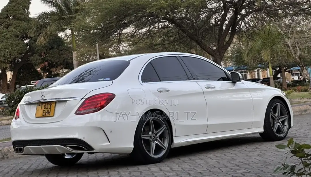 Mercedes-Benz C-Class 2014 White