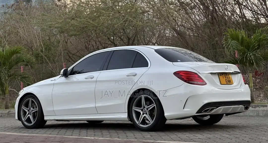 Mercedes-Benz C-Class 2014 White