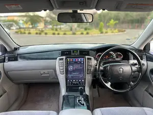 Toyota Crown 2007 White
