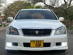 Toyota Crown 2007 White