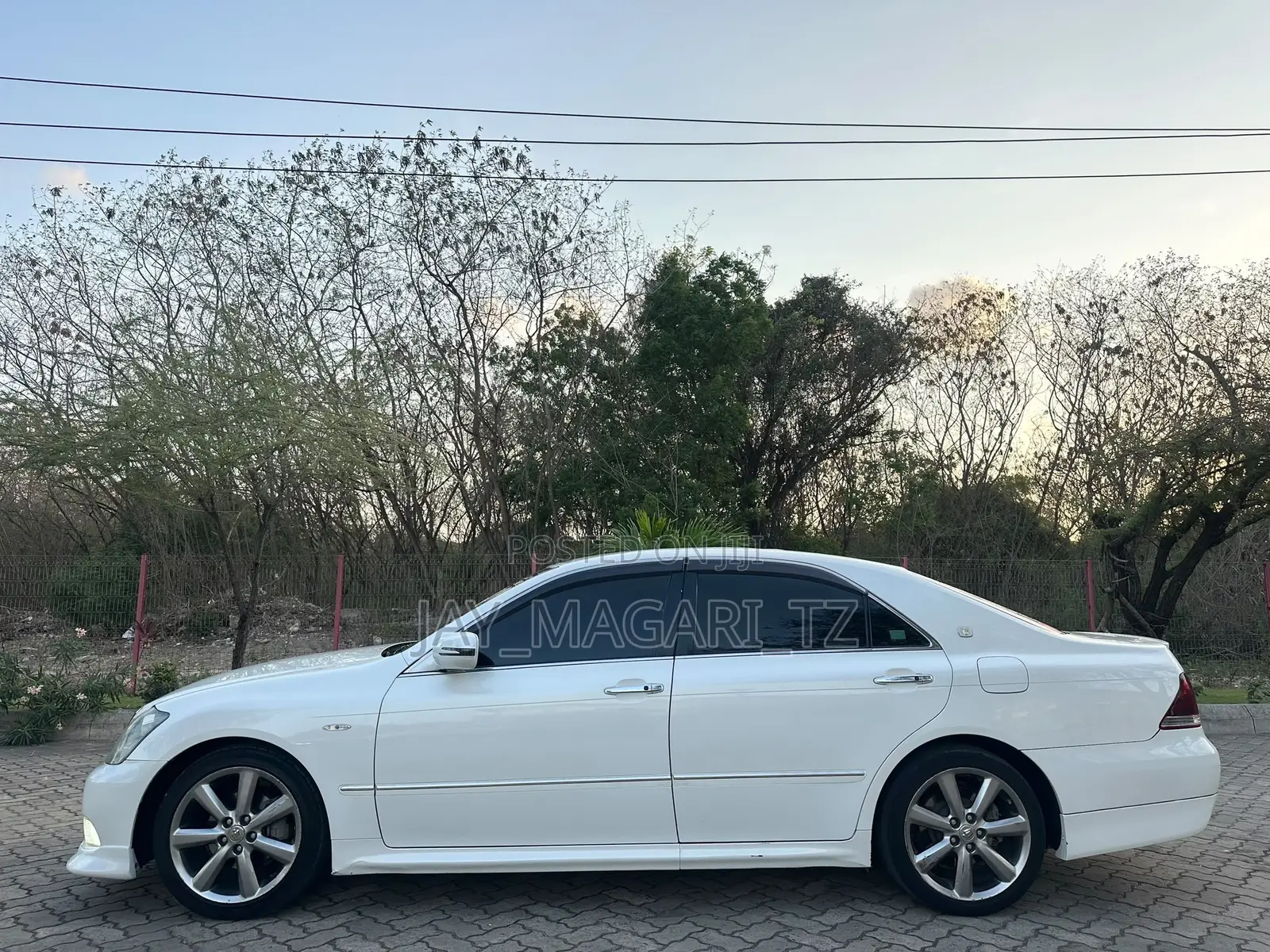 Toyota Crown 2007 White