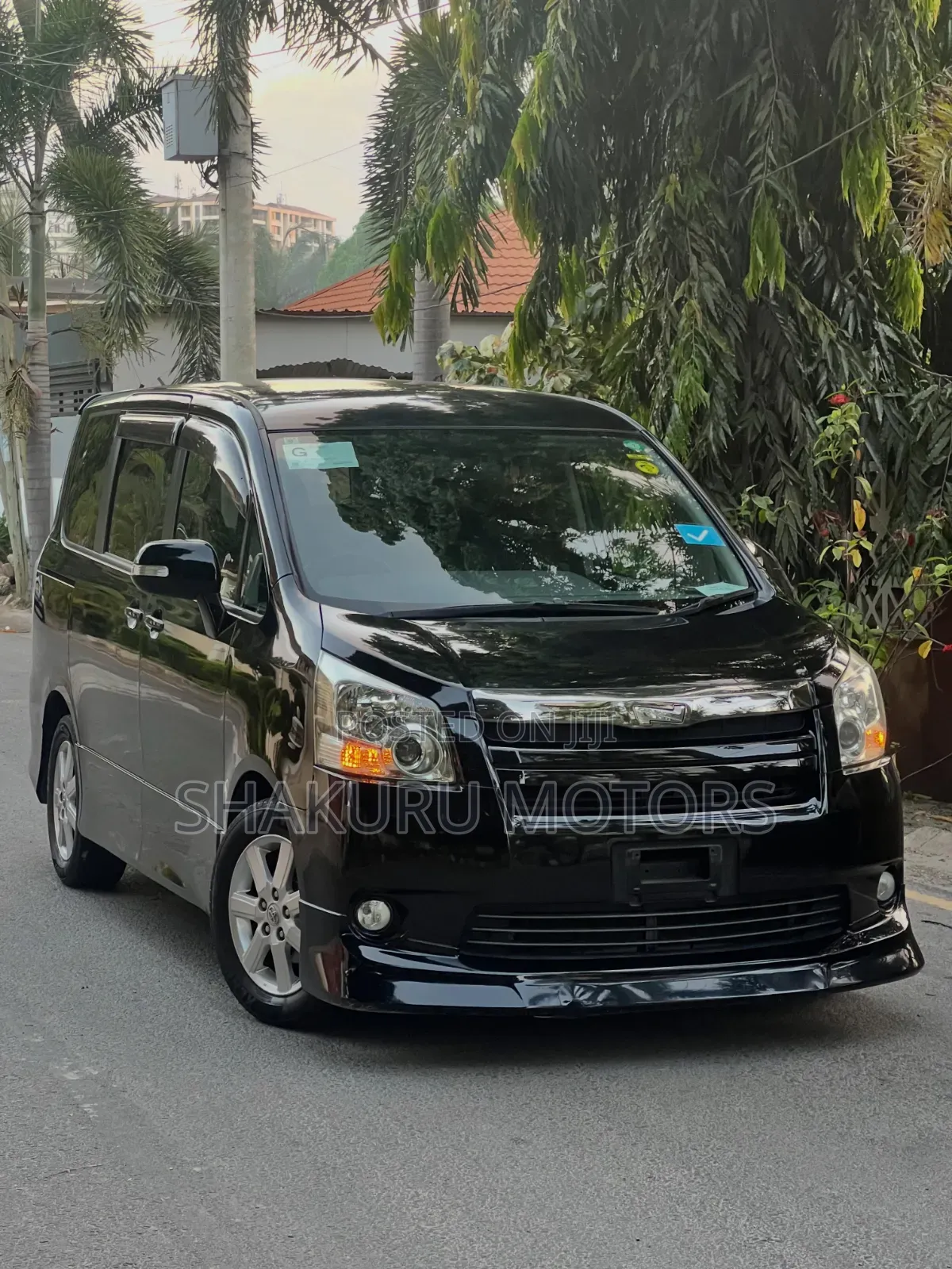 Toyota Noah 2009 Black