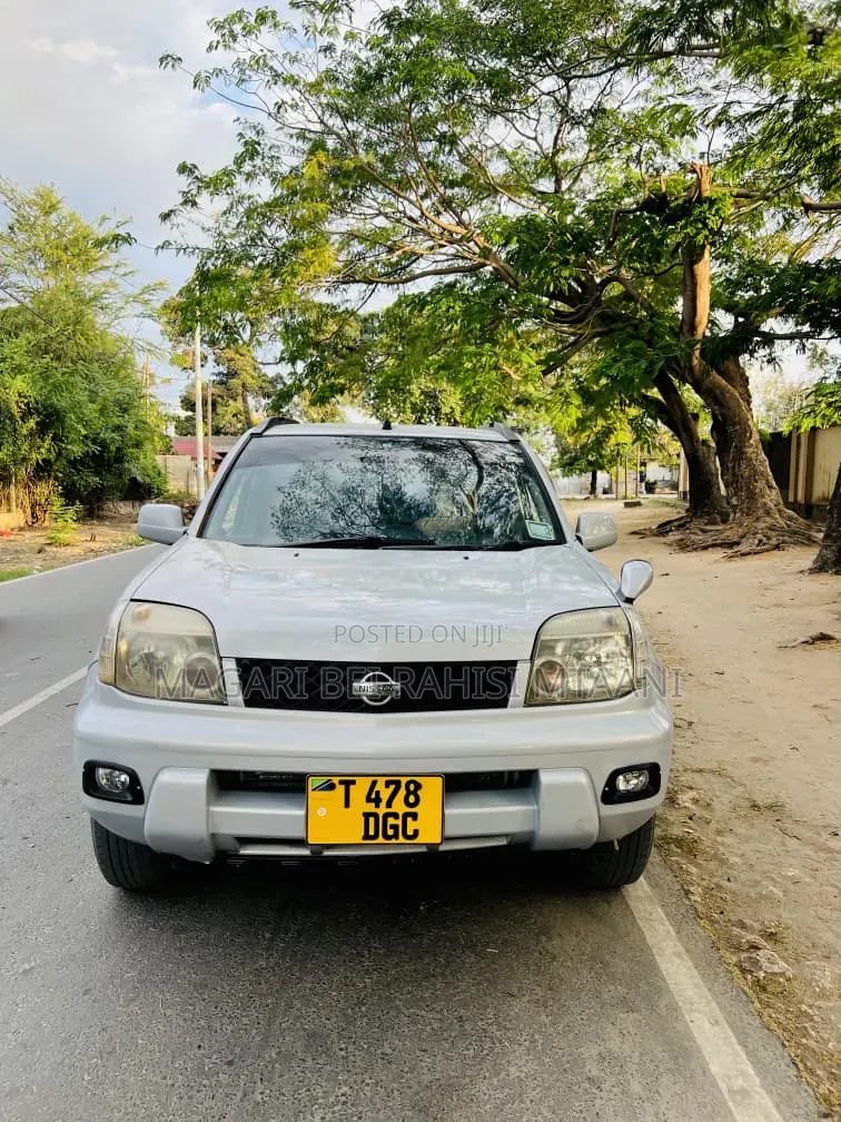 Nissan X-Trail 2004 White