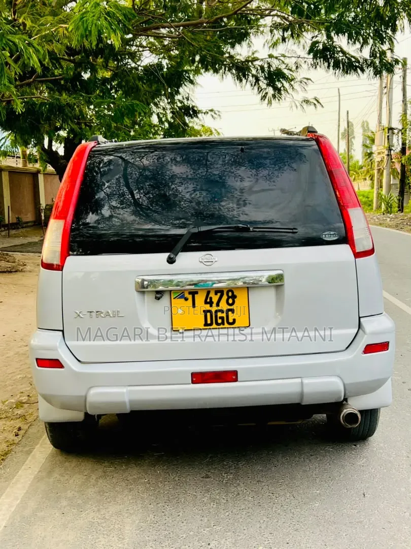 Nissan X-Trail 2004 White