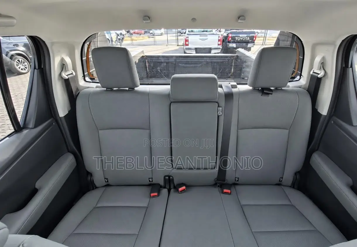 New Toyota Hilux GR-S 2026 Orange