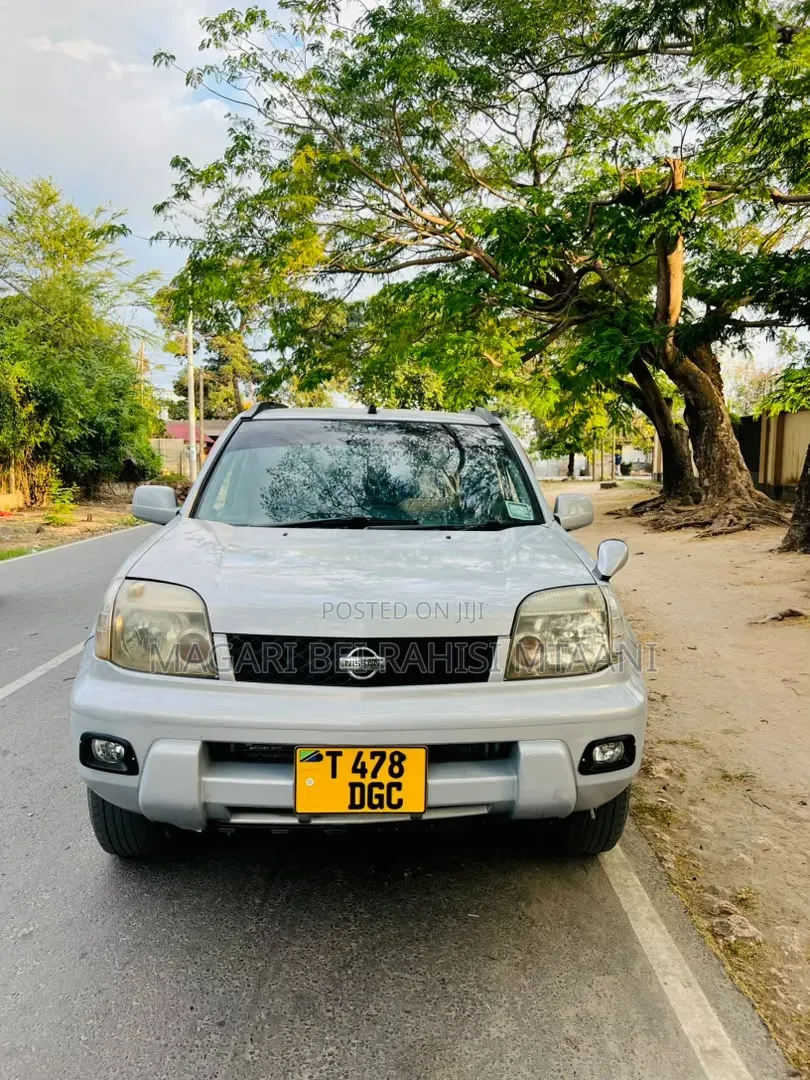 Nissan X-Trail 2004 White