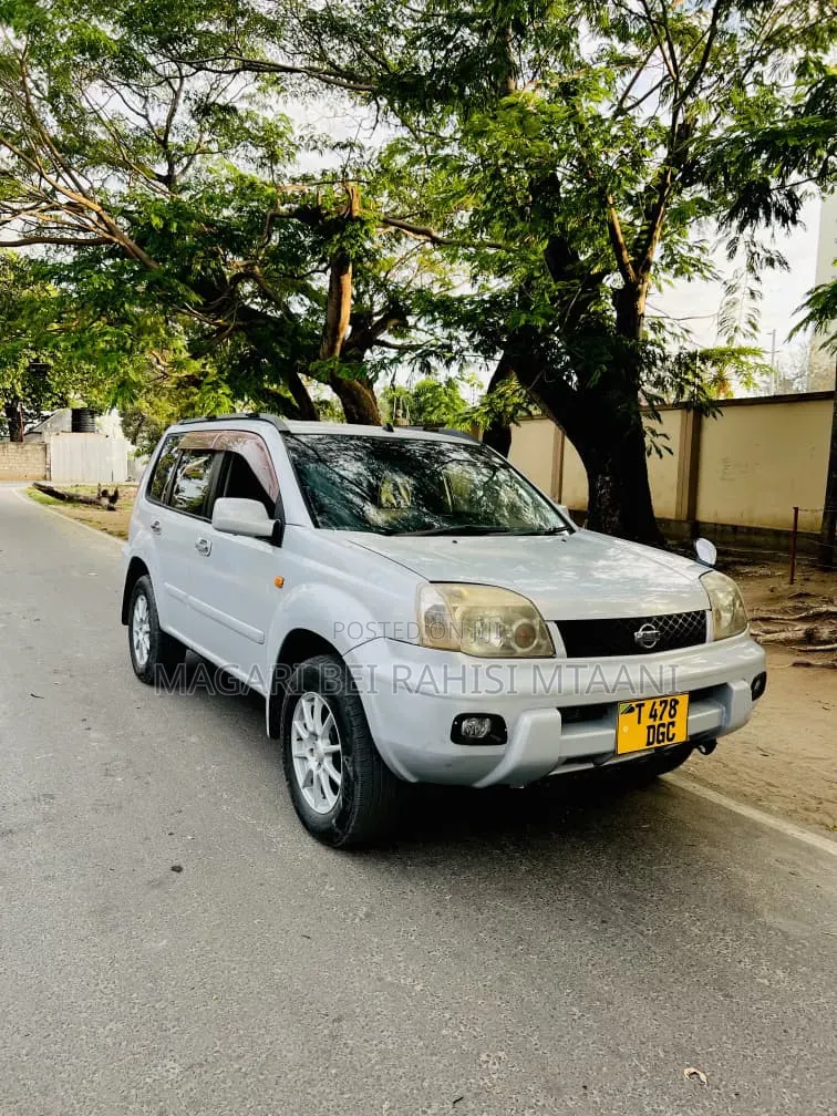 Nissan X-Trail 2004 White