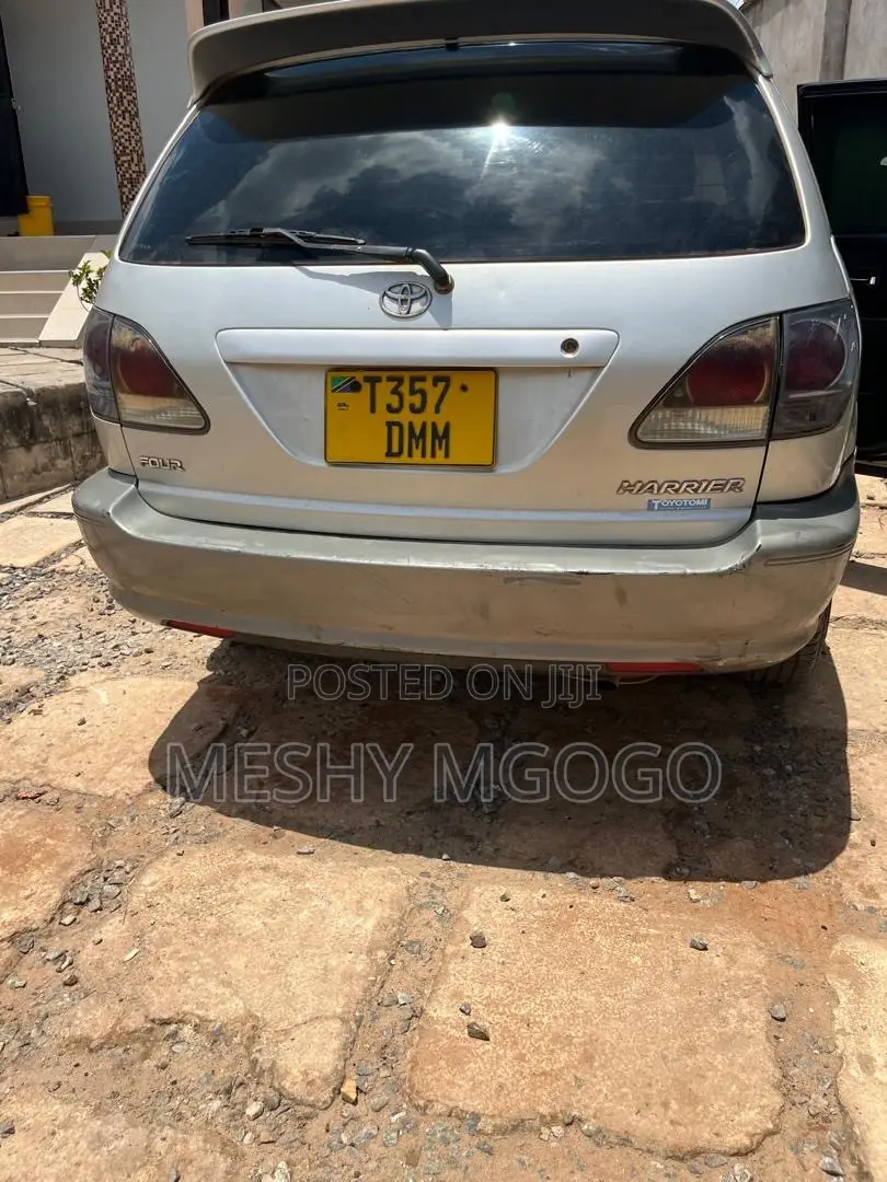 Toyota Harrier 2.2 16V 2002 Silver
